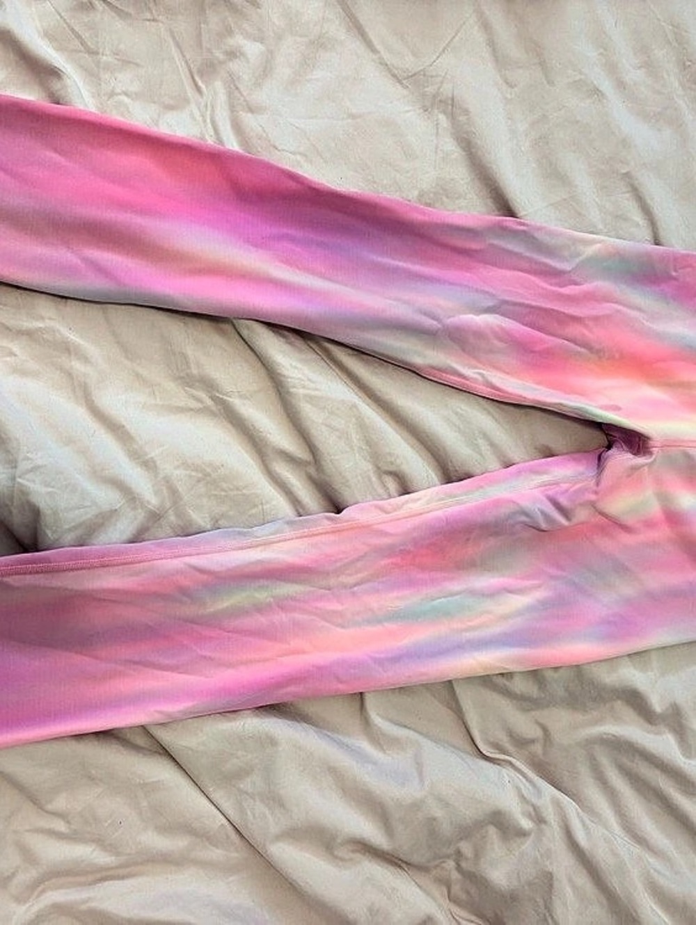 Lululemon Wunder train Tie-Dye Leggings in Pink Size 6 NWT